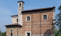 13-Colorina con piazzetta in porfido